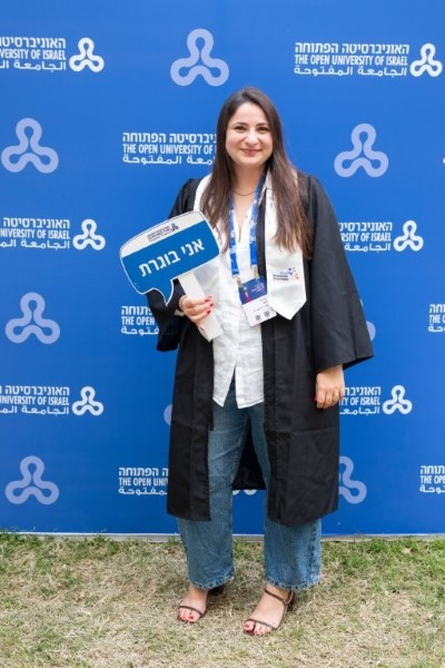 12 מתוך 422